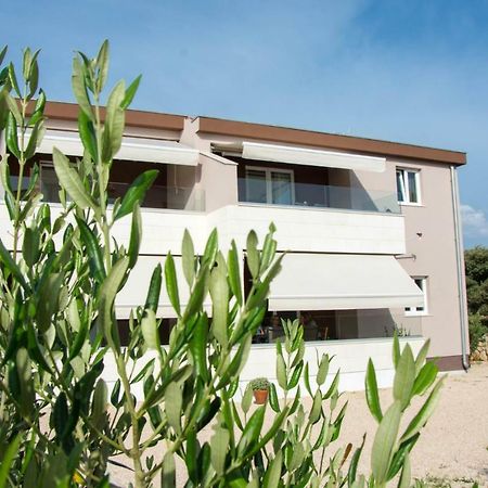Apartments Melody Мандре Екстериор снимка